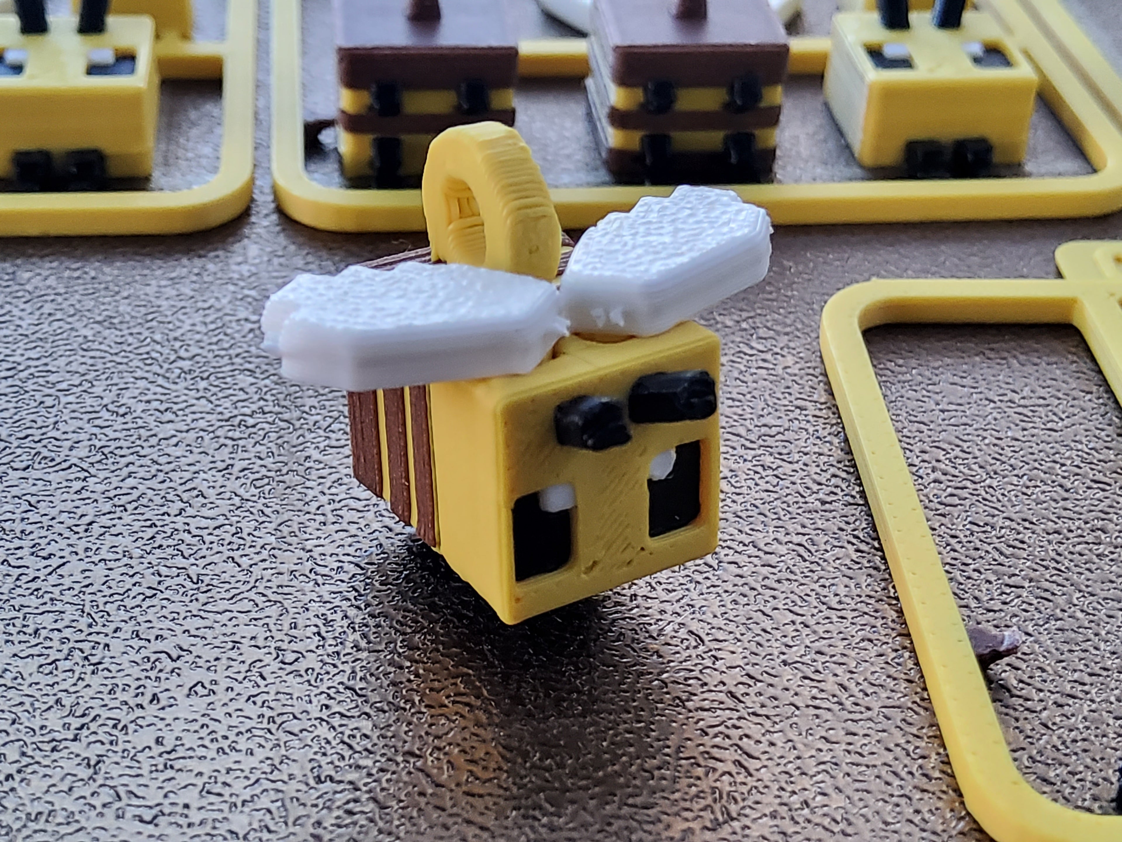 🐝 Tarjeta Minecraft Bee – Impresa en 3D
