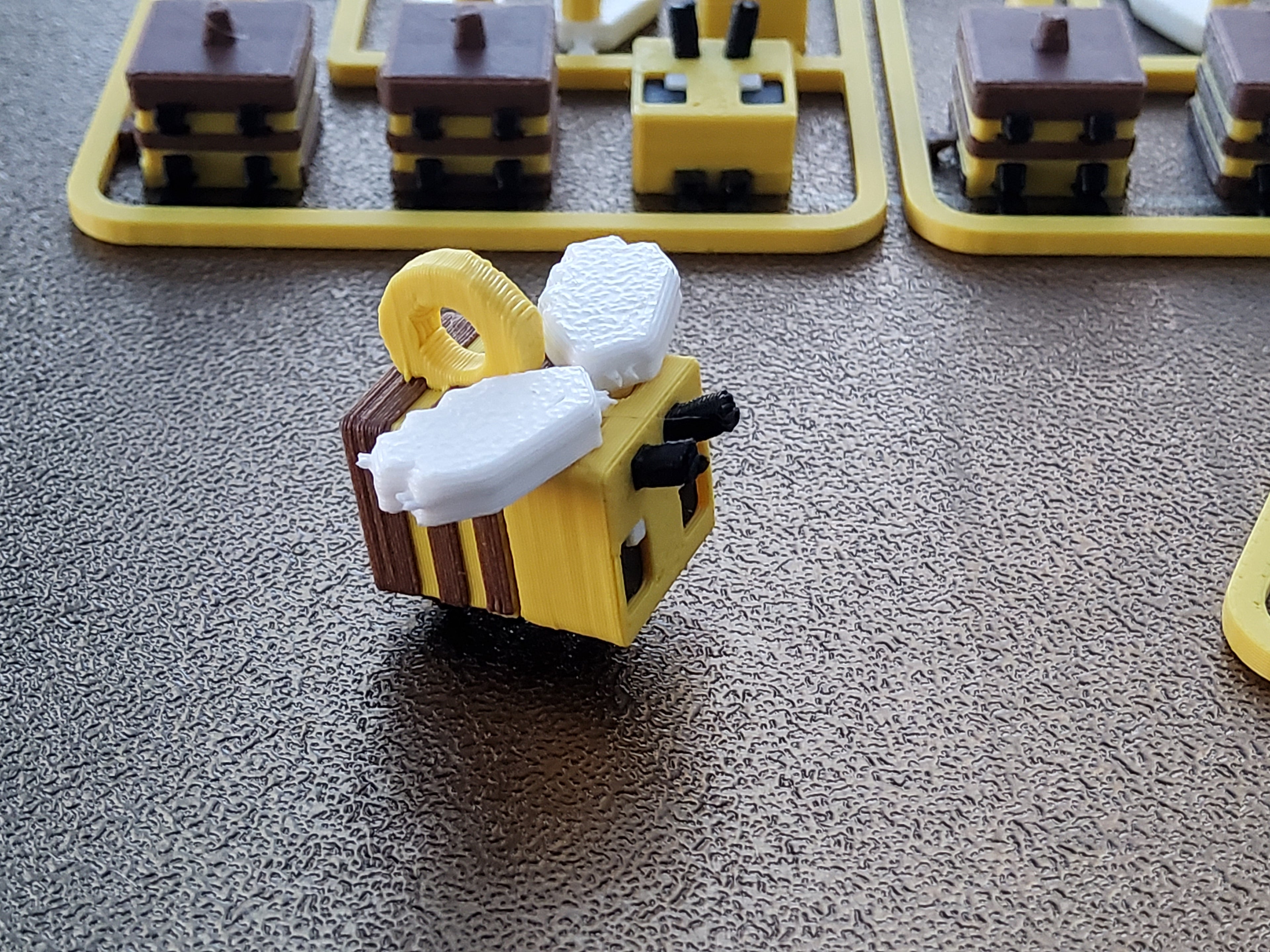 🐝 Tarjeta Minecraft Bee – Impresa en 3D